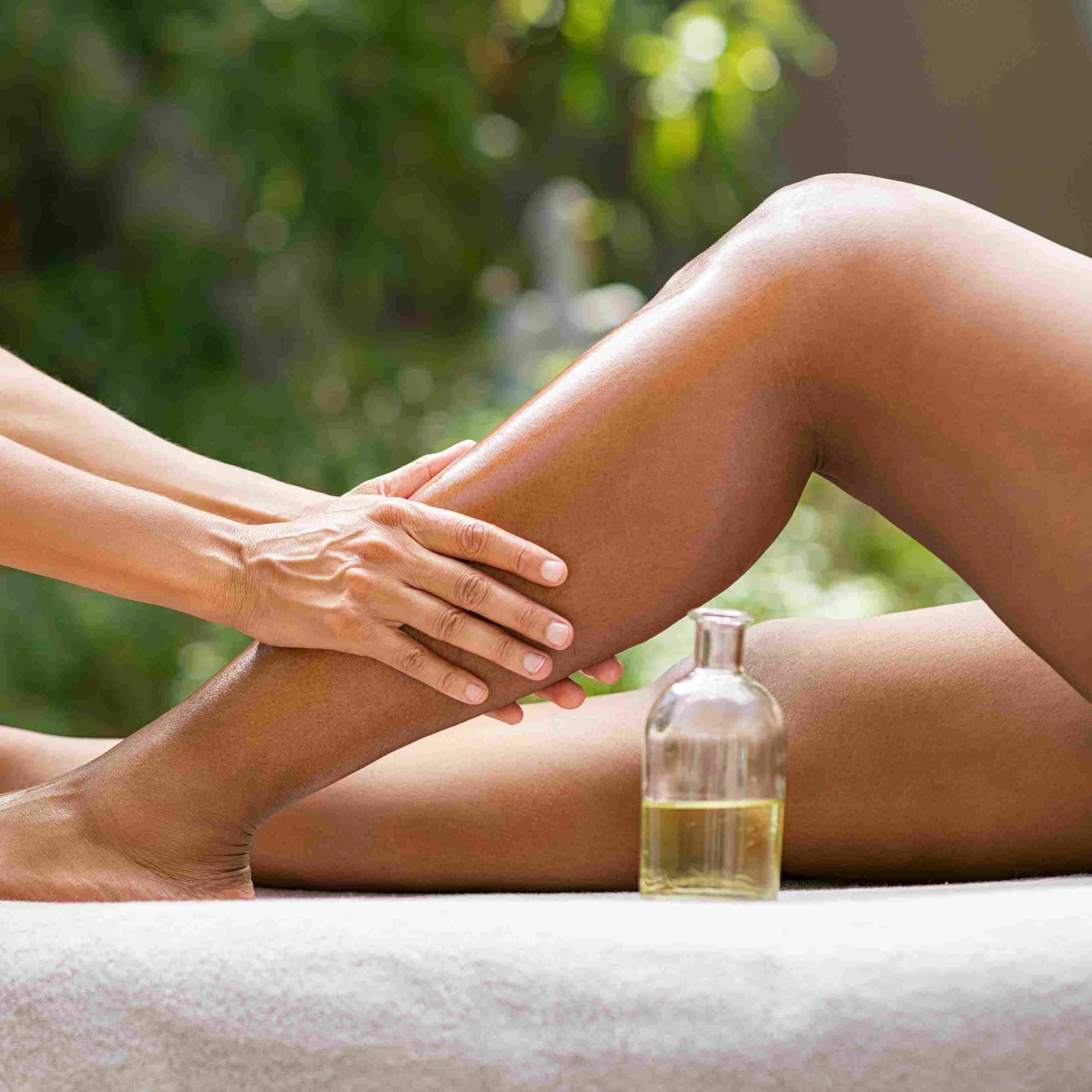 aromatherapyleg-massage-at-resort-spa-2023-11-27-05-06-05-utc (1)_11zon aromatherapyleg-massage-at-resort-spa-2023-11-27-05-06-05-utc (1)_11zon